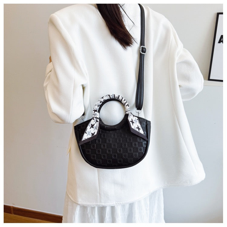 Twist 2-in-1 Handy + Crossbody Bag