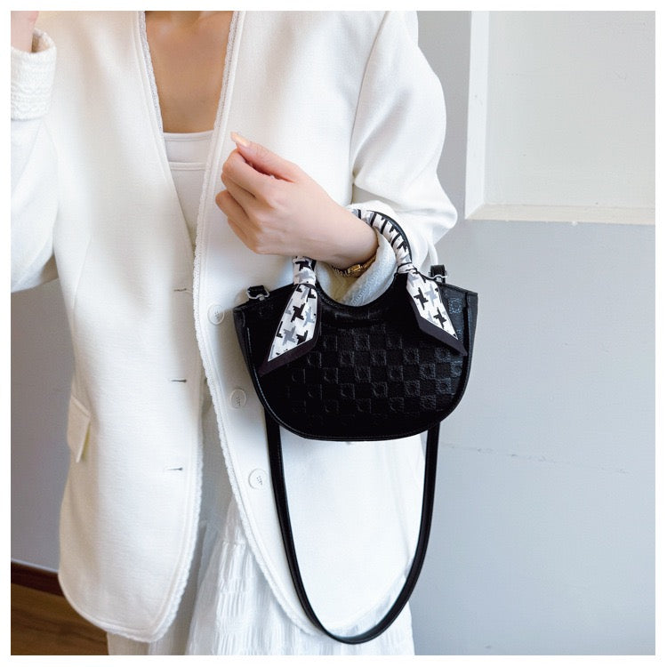 Twist 2-in-1 Handy + Crossbody Bag